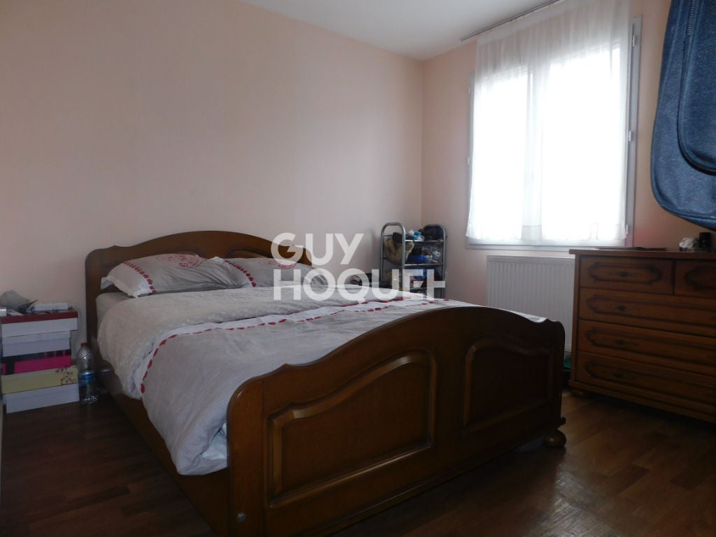 House Place Louis Armand in Dreux