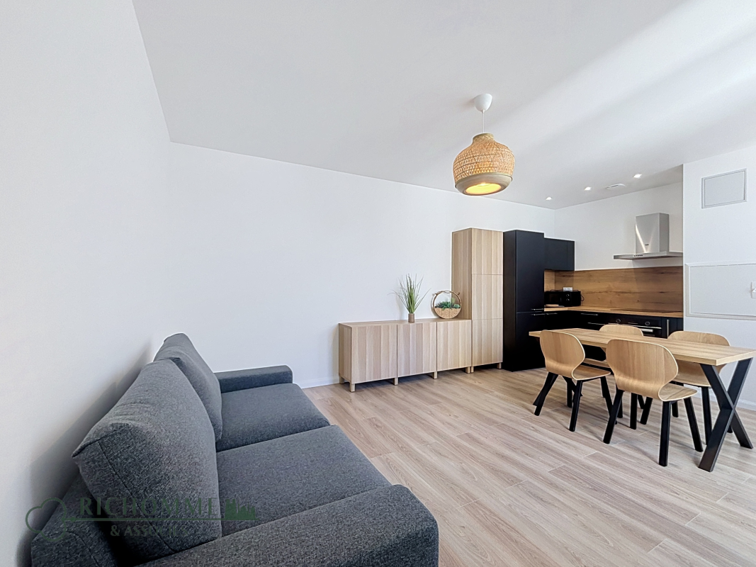 Appartement Rue Victor Rogelet à Reims