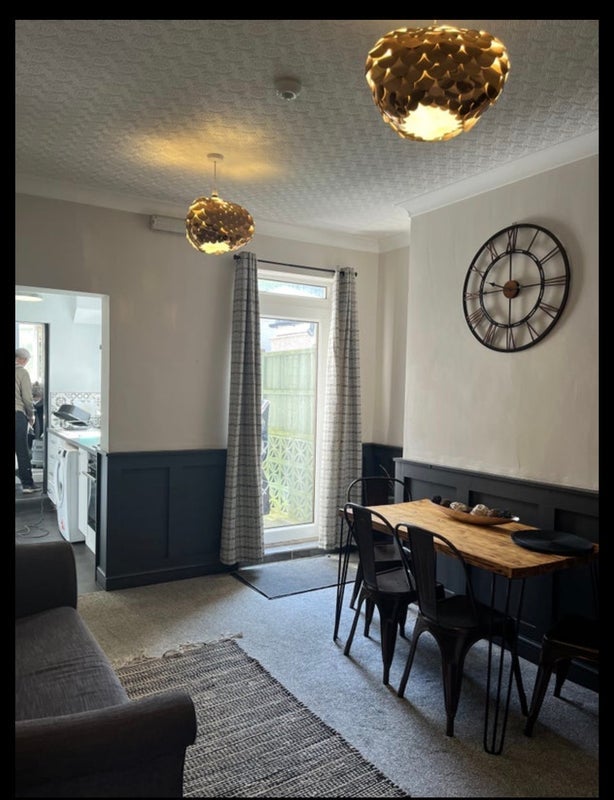 Room Allan Street in Rotherham
