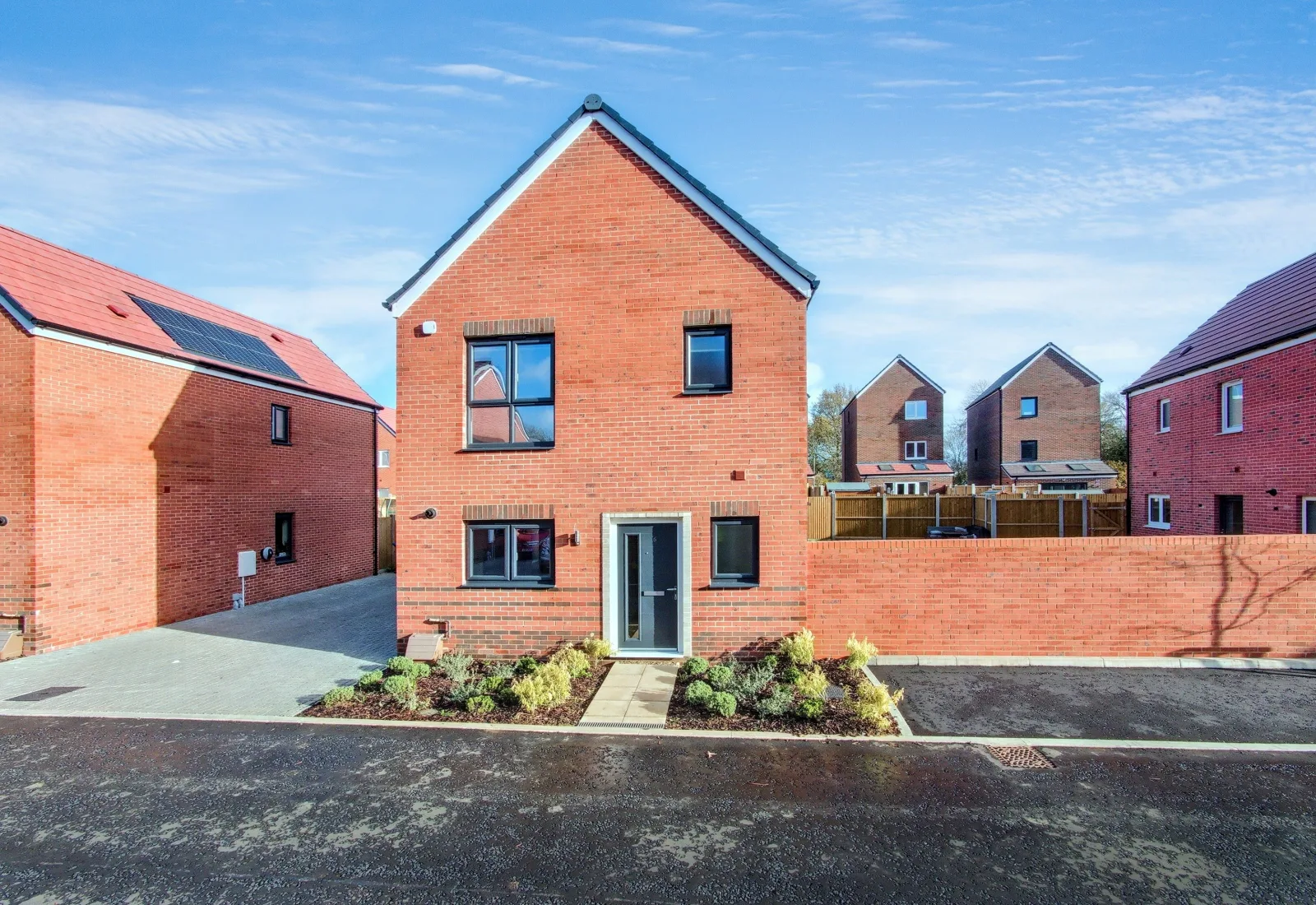 House Coral Avenue in Dacorum
