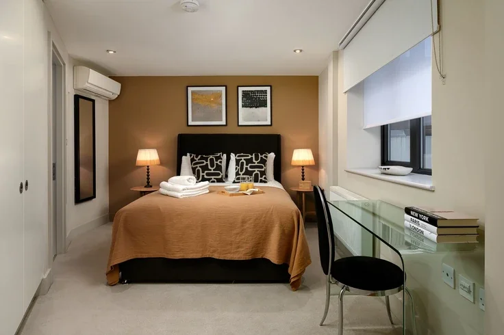 Flat Eastcheap in City of London