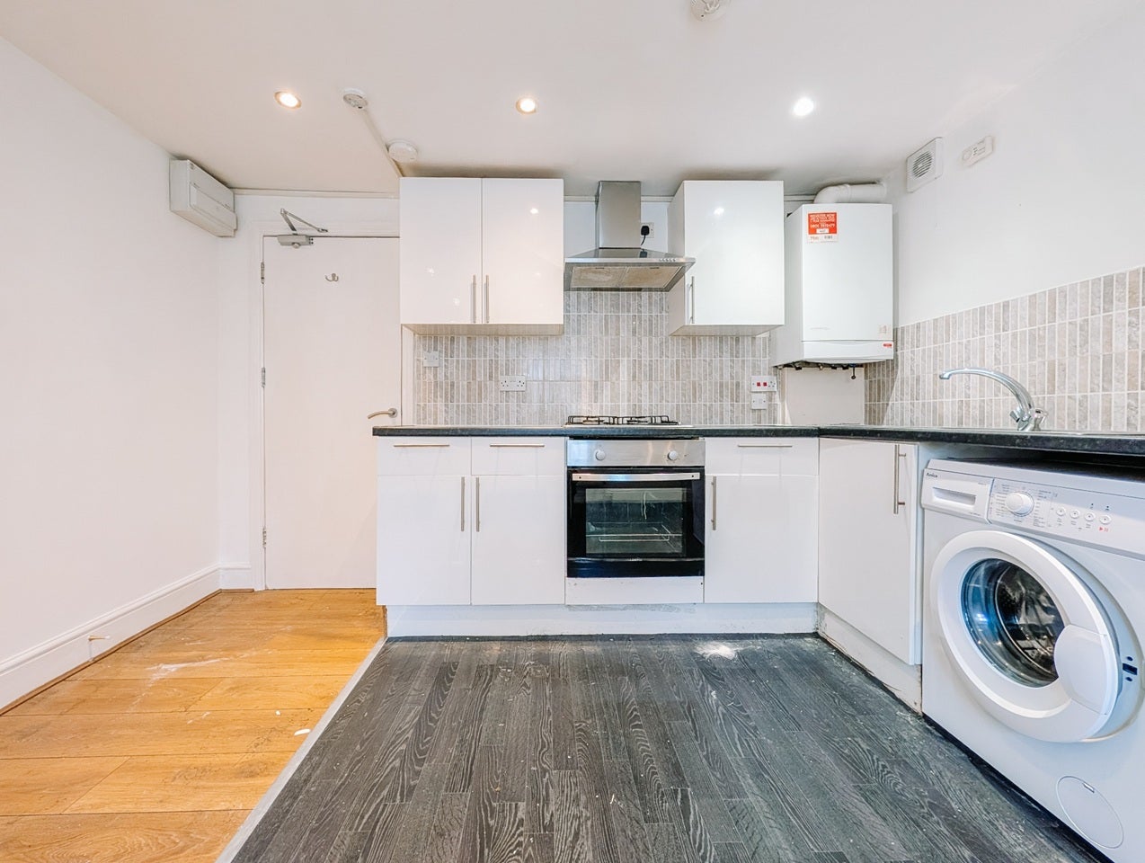 Flat Southwood Road in Greater London