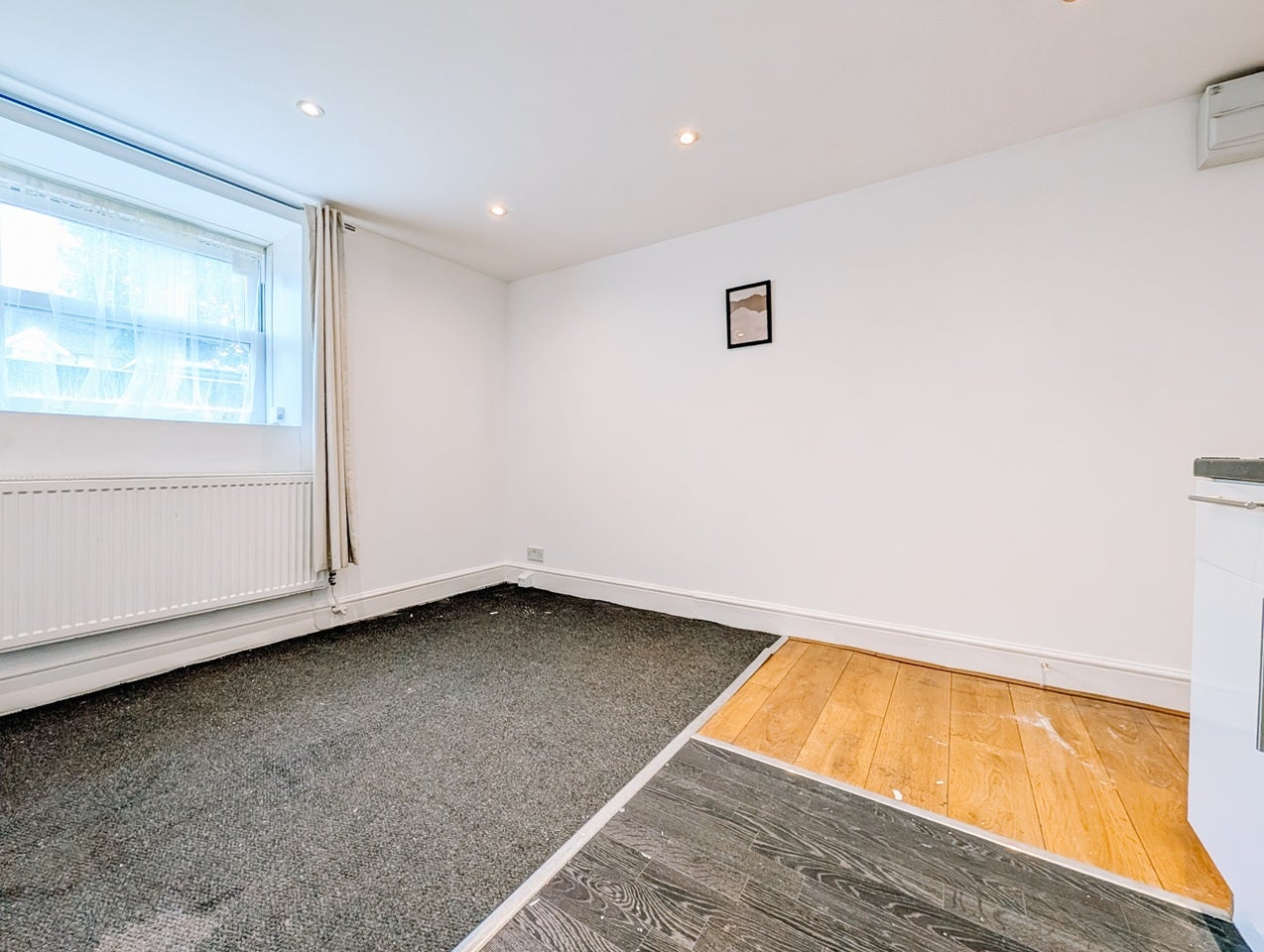 Flat Southwood Road in Greater London