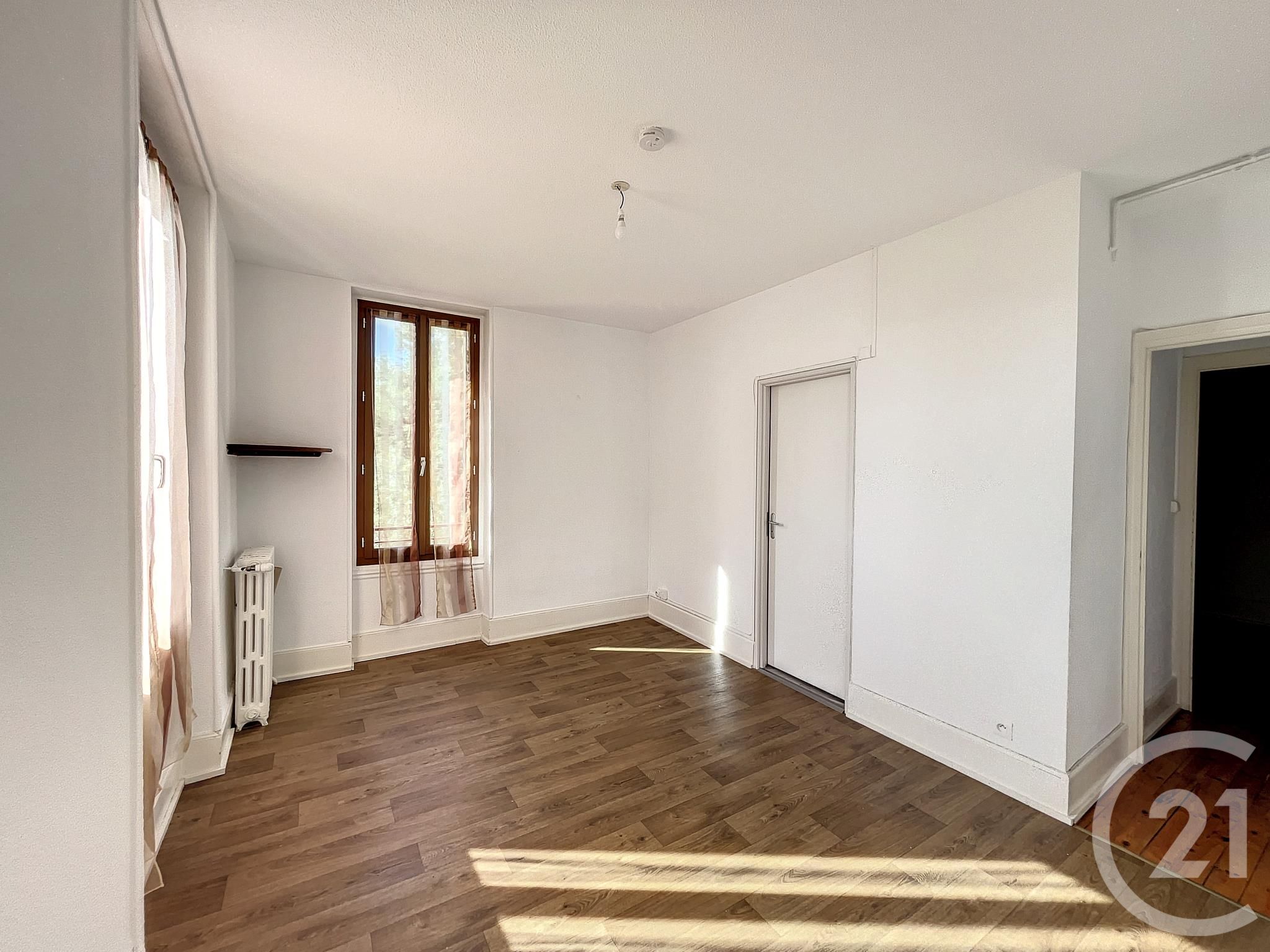 Appartement Rue des Remparts à Châtel-Guyon
