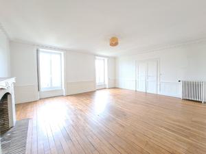 Flat Rue Voltaire in Nantes
