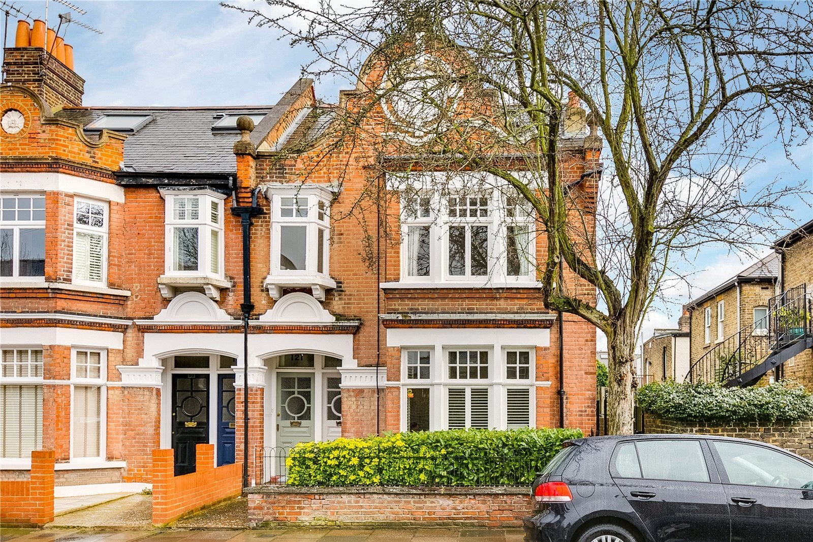 Flat Cowley Road in Greater London