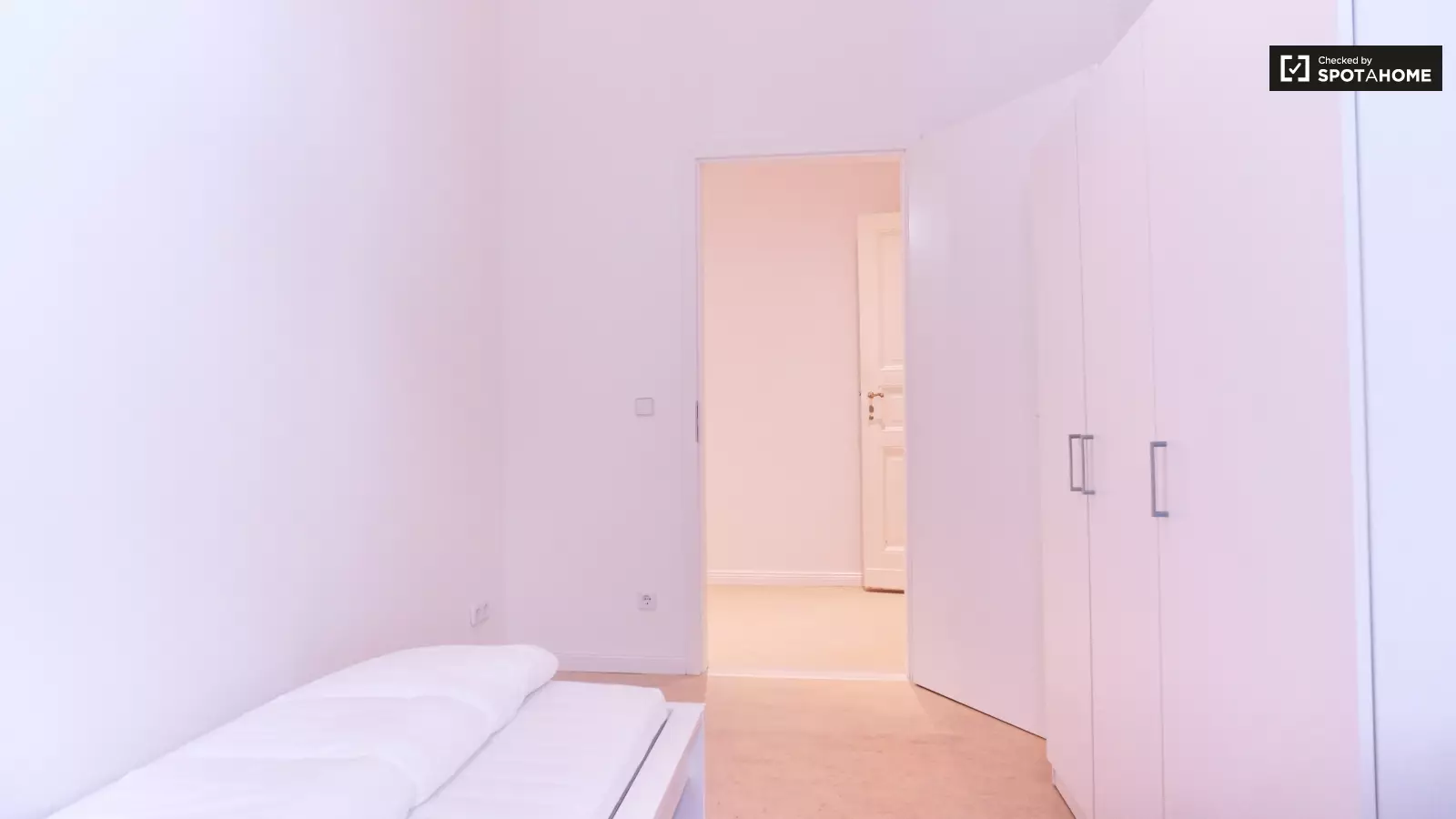 Wohnung Lenaustraße in Berlin