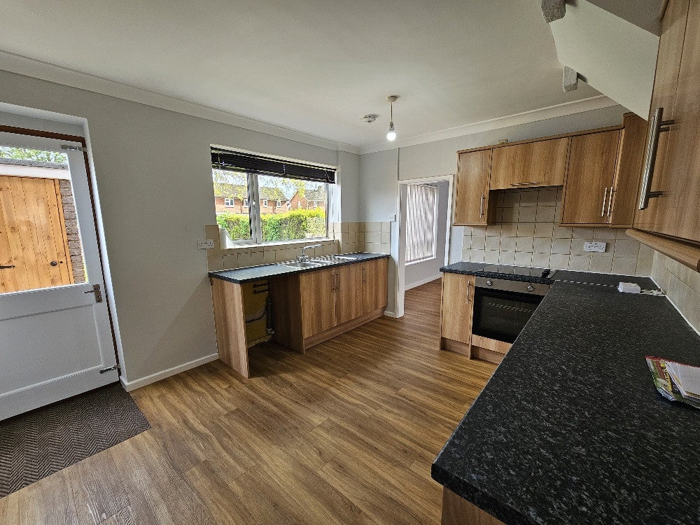 House Woodfield Close in Lincoln