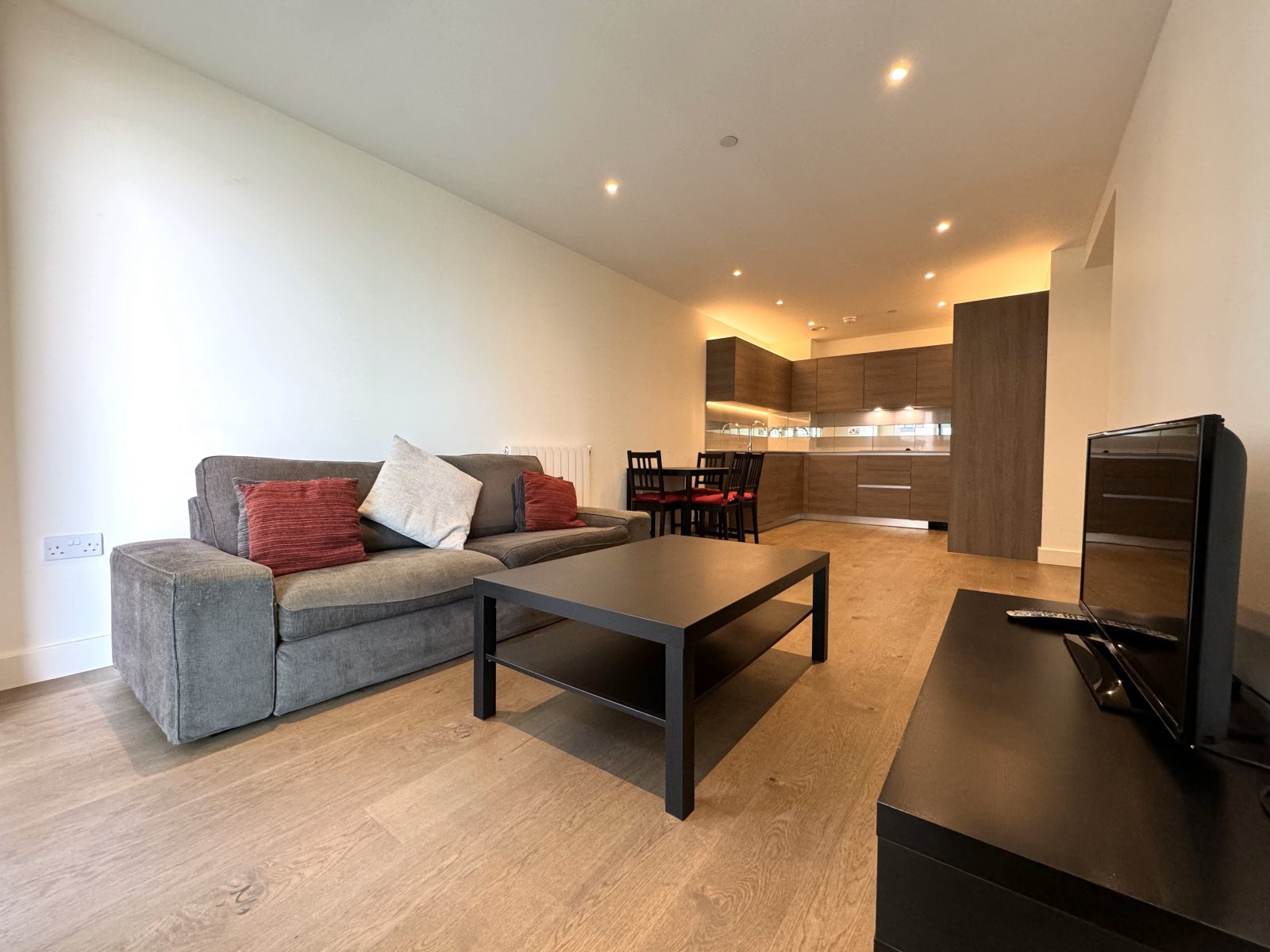 Flat Duke of Wellington Avenue in Greater London