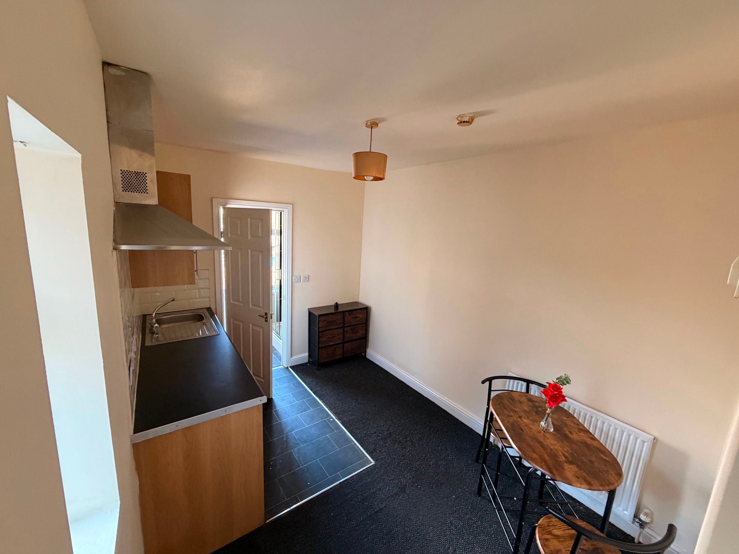 Room Vaughan Avenue in Doncaster