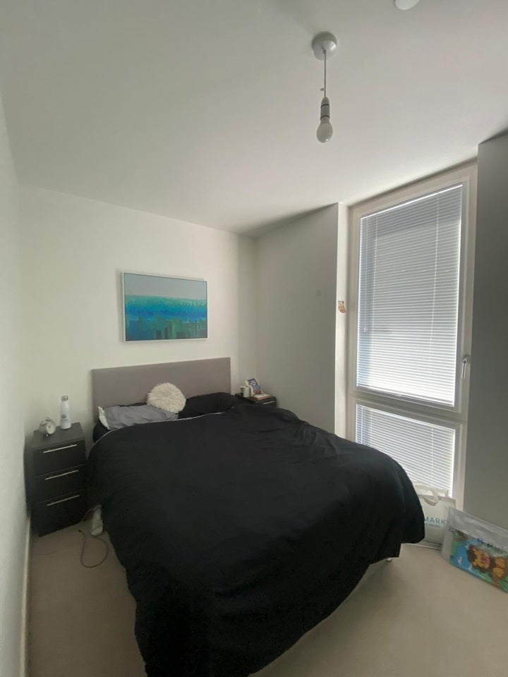 Room Bentinck Road in Greater London