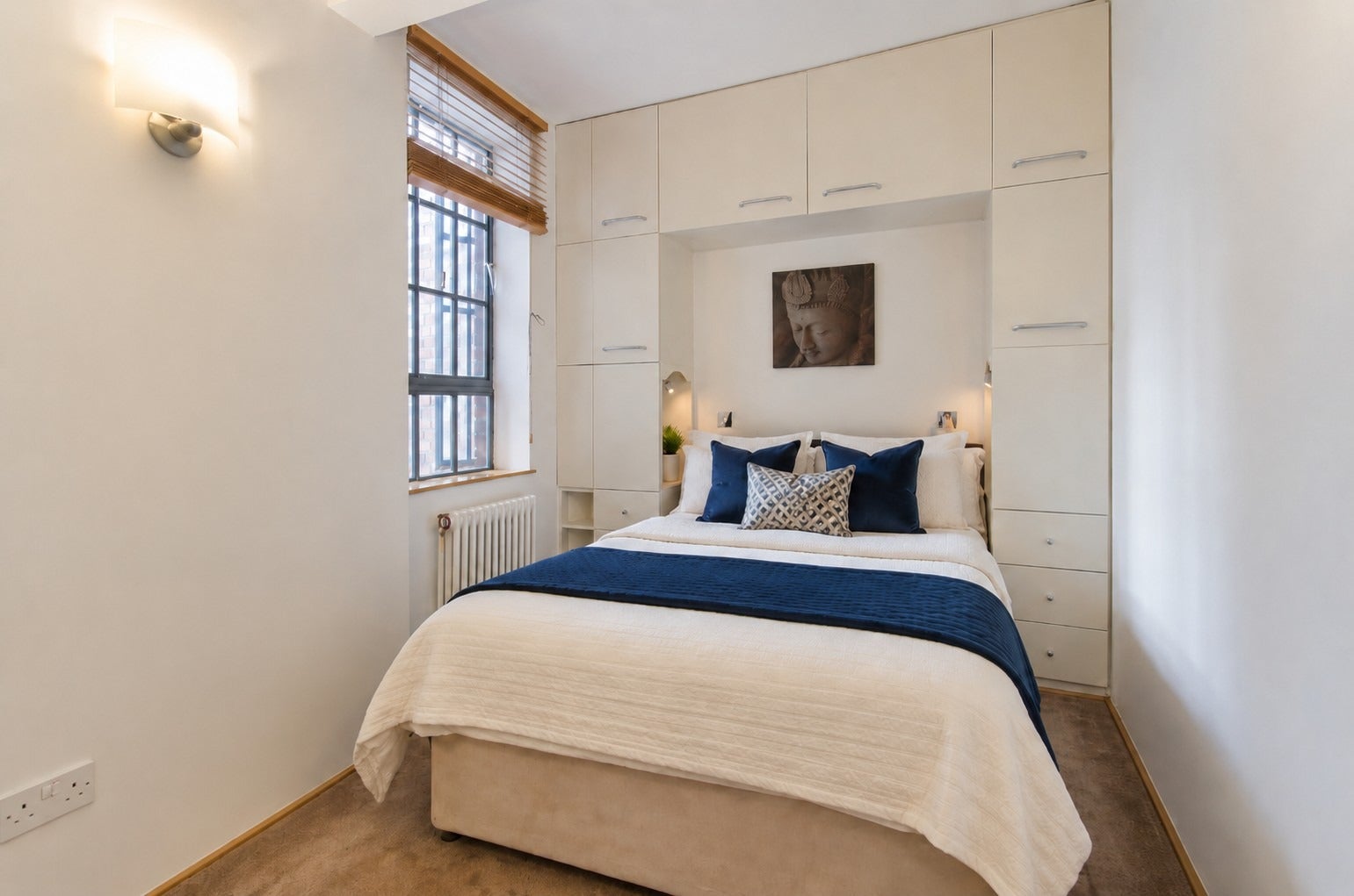 Flat Richmond Mews in City of Westminster