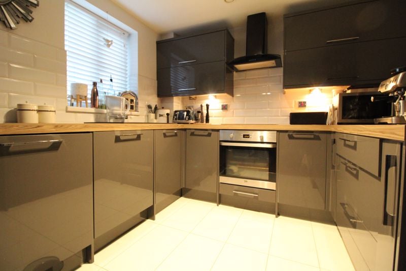 Flat Kiln Way in Dunstable