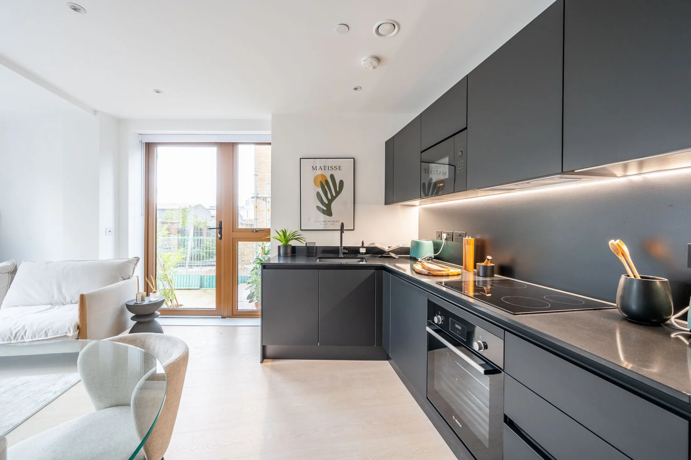 Flat Dod Street in Greater London