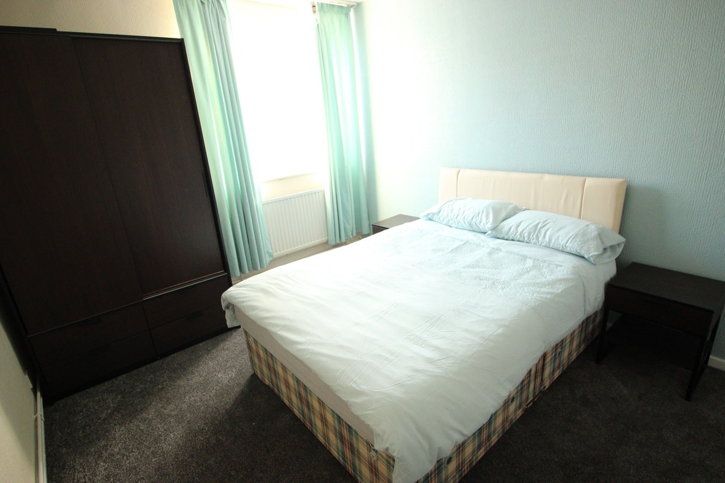Room Market Way in Greater London