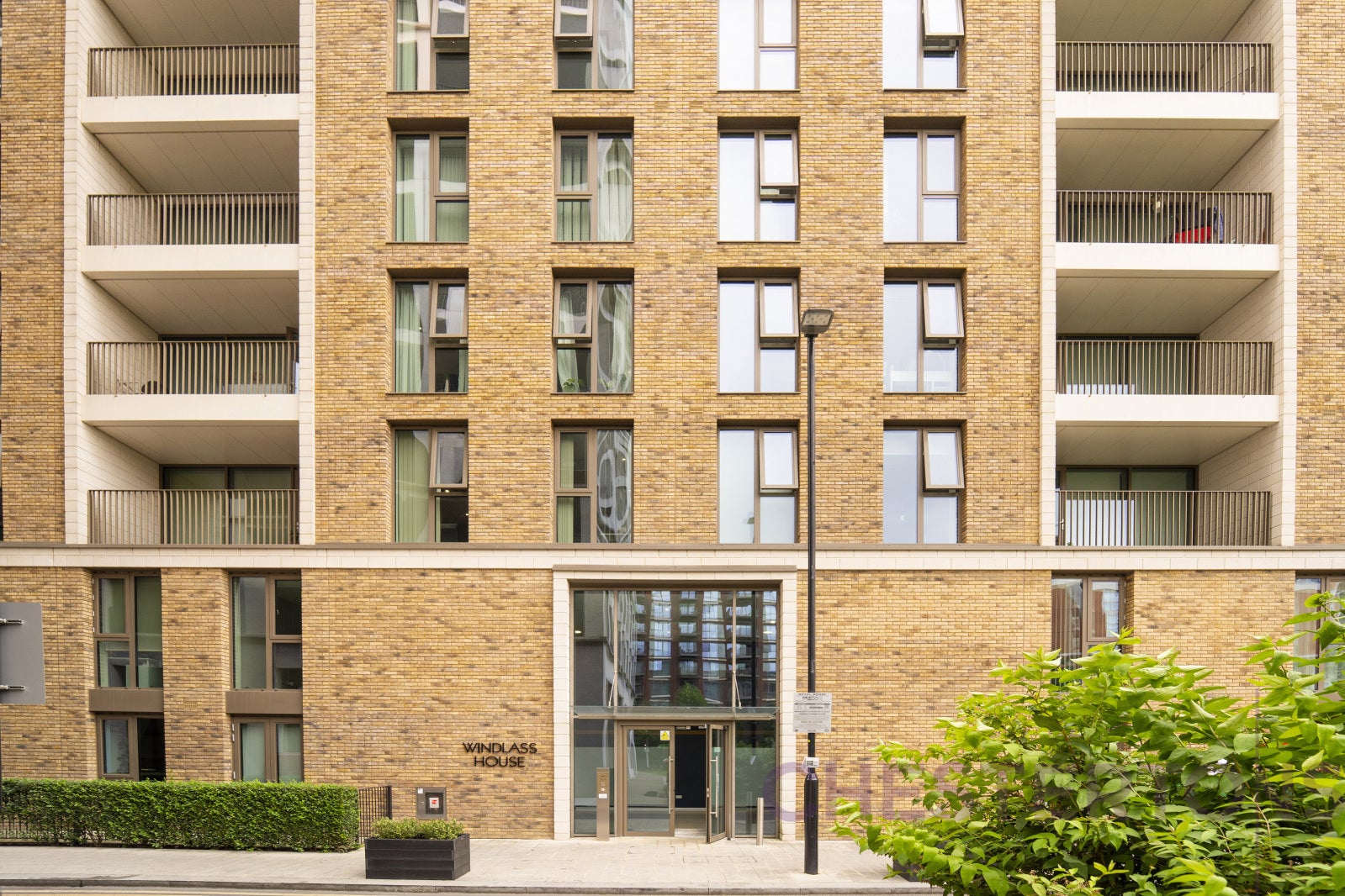 Flat Schooner Road in Greater London