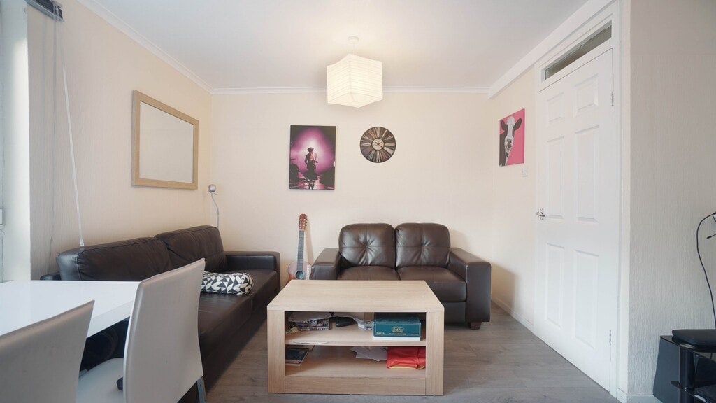 Room Portia Way in Greater London