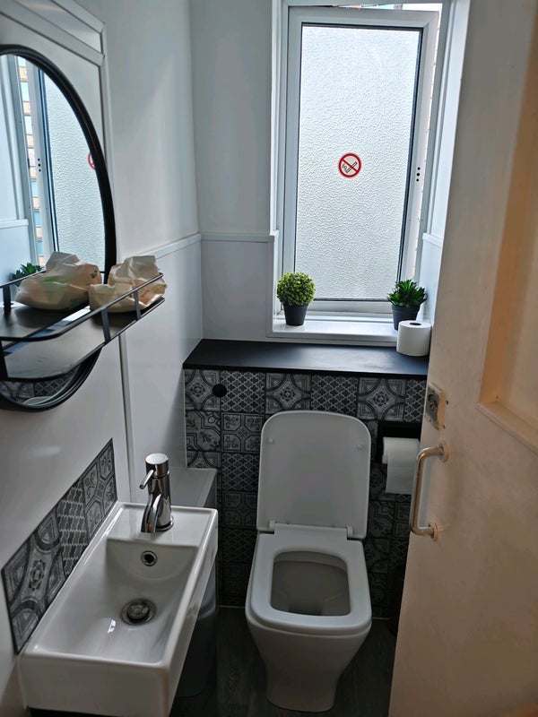 Room South End Row in Greater London