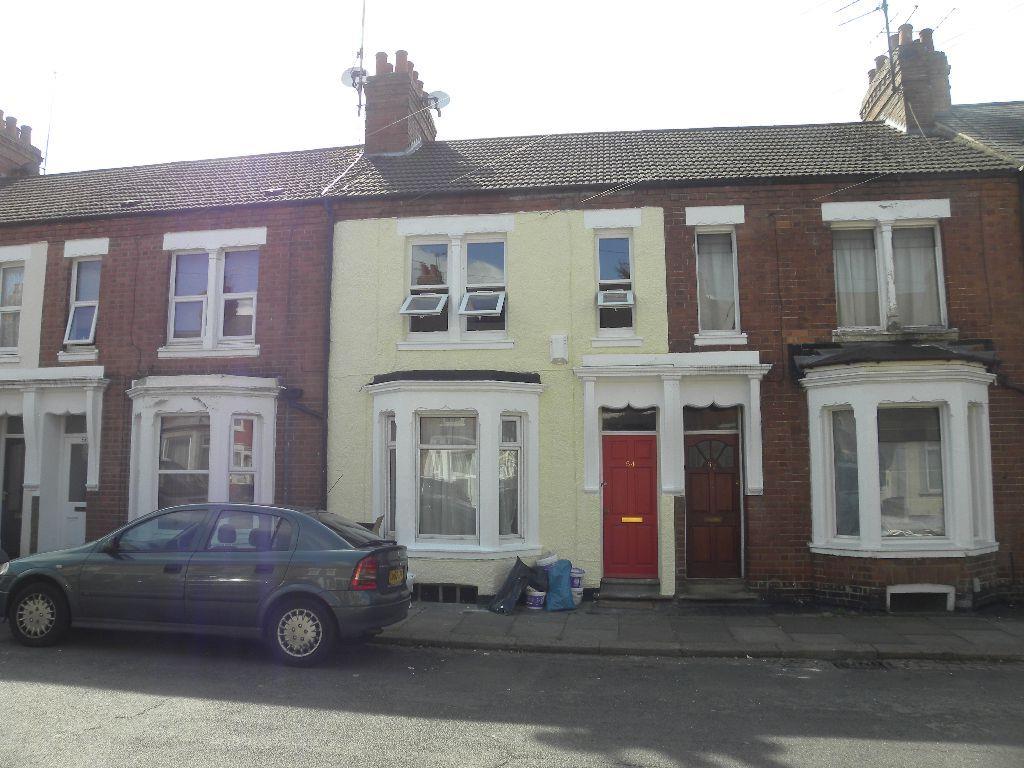 Room Balmoral Road in Northampton