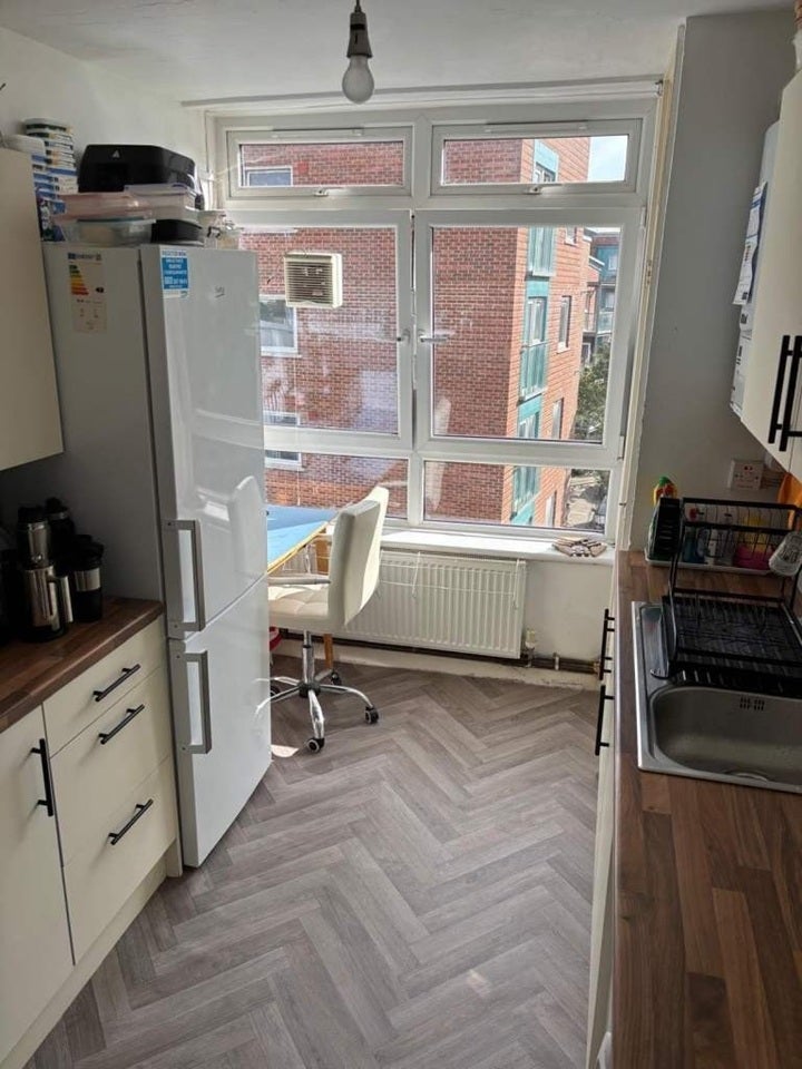 Room York Road in Greater London
