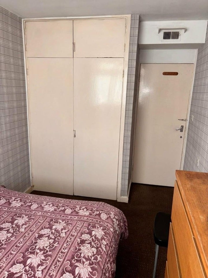 Room York Road in Greater London