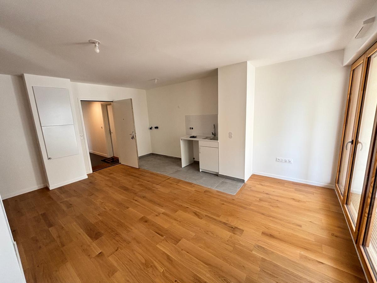 Flat Rue Madeleine Salzgeber in Rueil-Malmaison