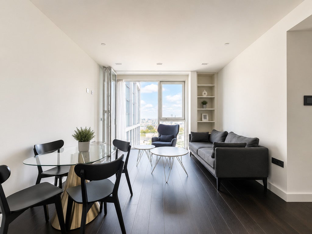 Flat Casson Street in London