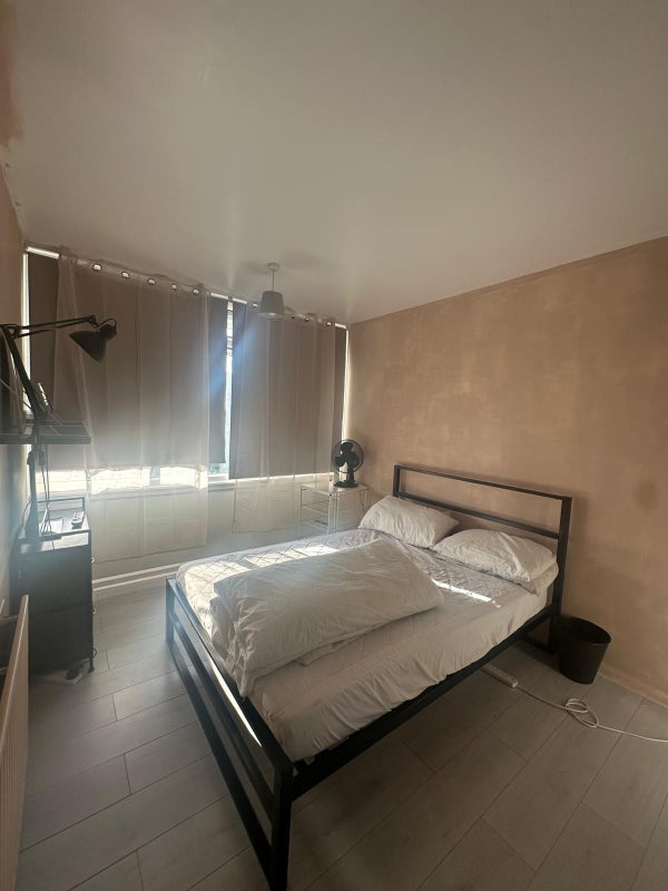 Room Tyers Street in Greater London