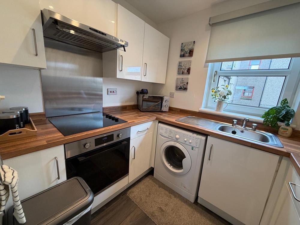 Flat Nelson Court in Hopton and Coton