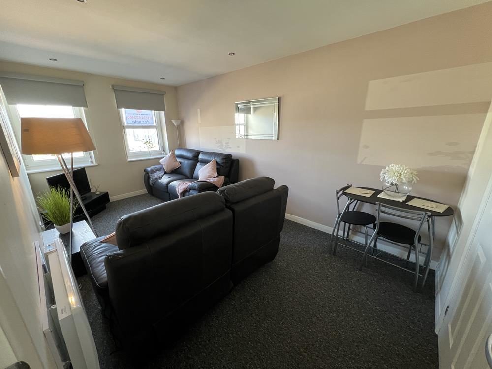 Flat Nelson Court in Hopton and Coton
