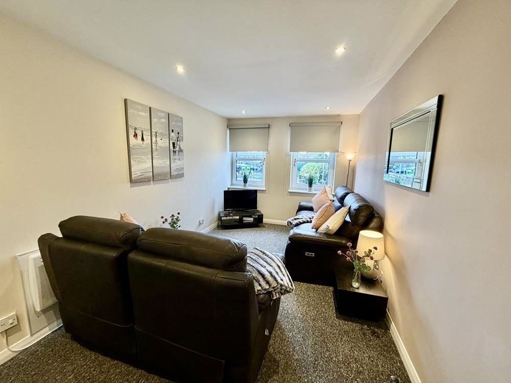 Flat Nelson Court in Hopton and Coton