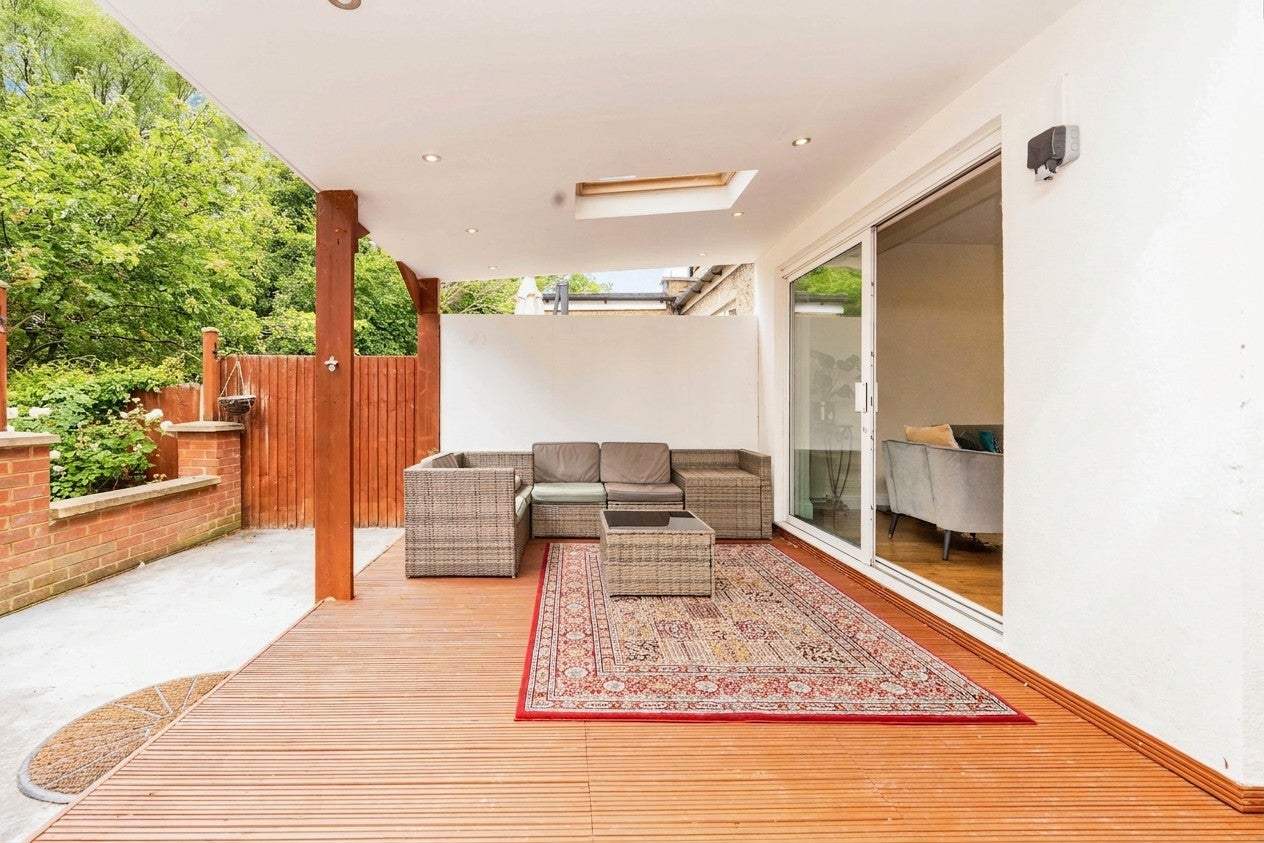 House Retreat Close in Greater London