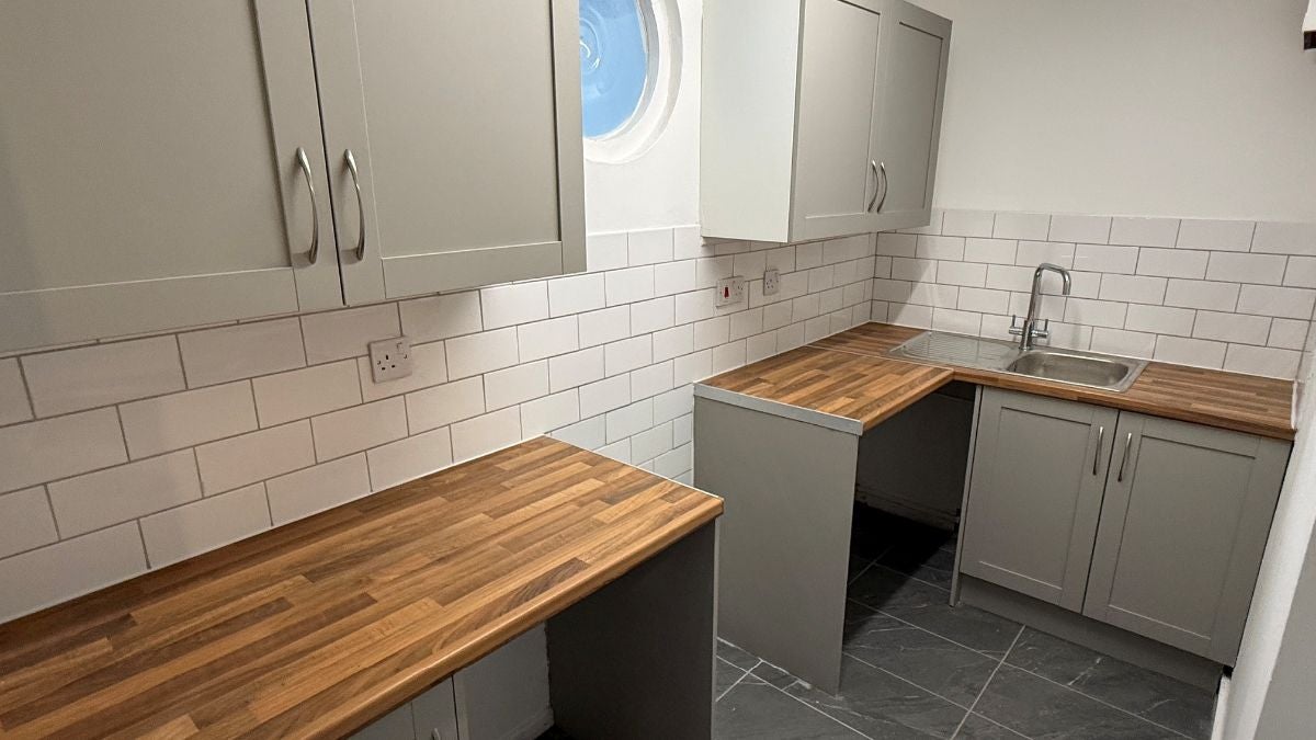 Flat Circuit Close in Willenhall