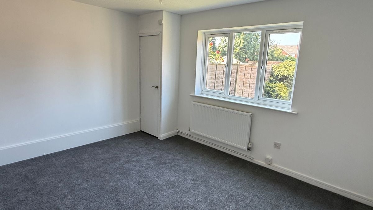 Flat Circuit Close in Willenhall