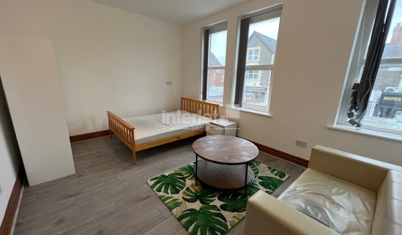 Flat Whitchurch Road in Cardiff