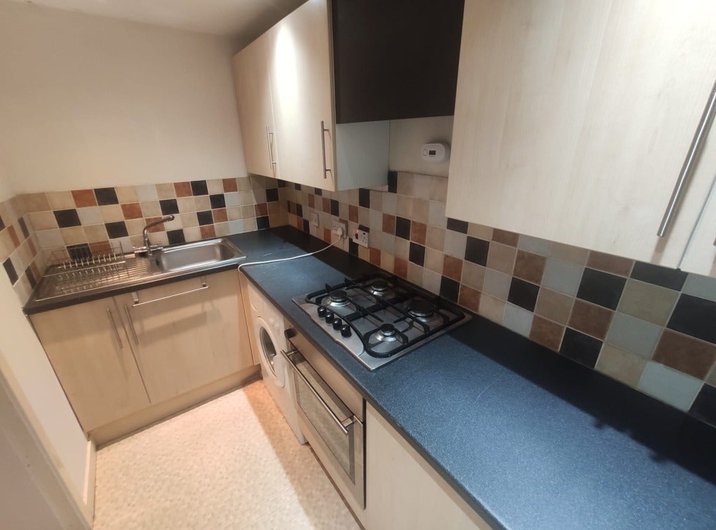 Flat Barlogan Avenue in Glasgow