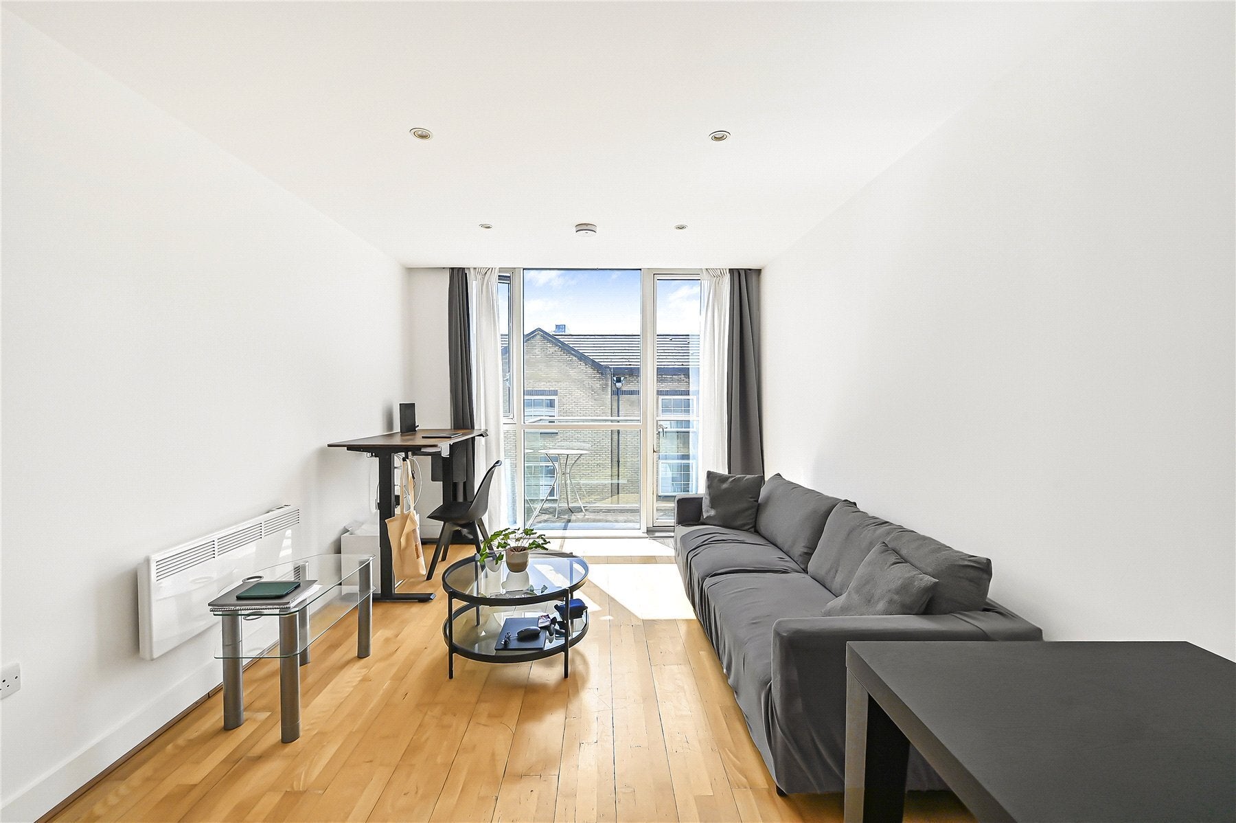Flat Bridle Mews in Greater London