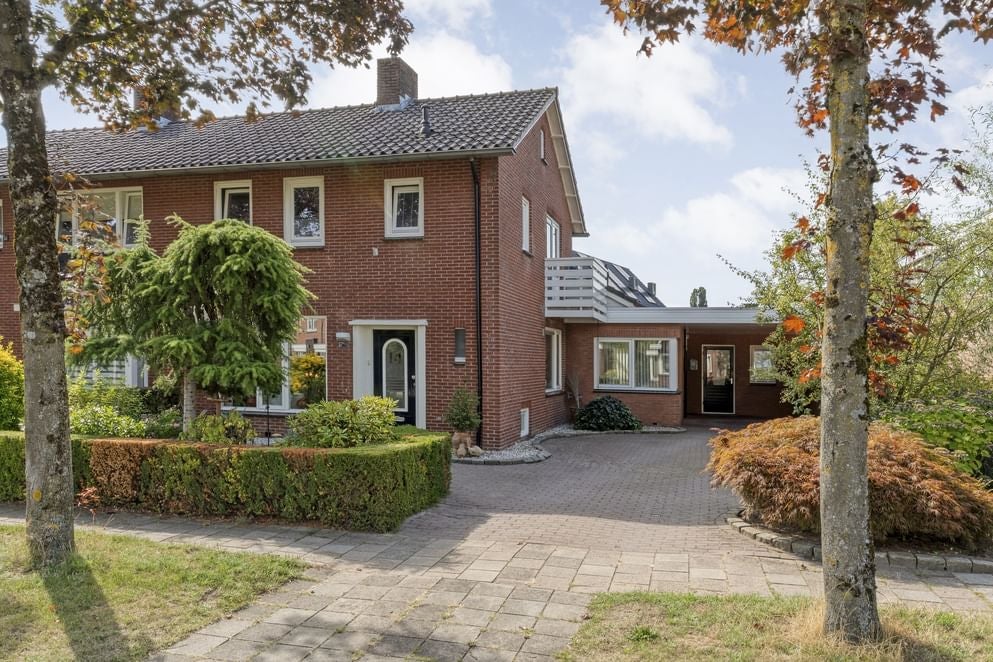 Huis Brandlichterweg 14 in Denekamp