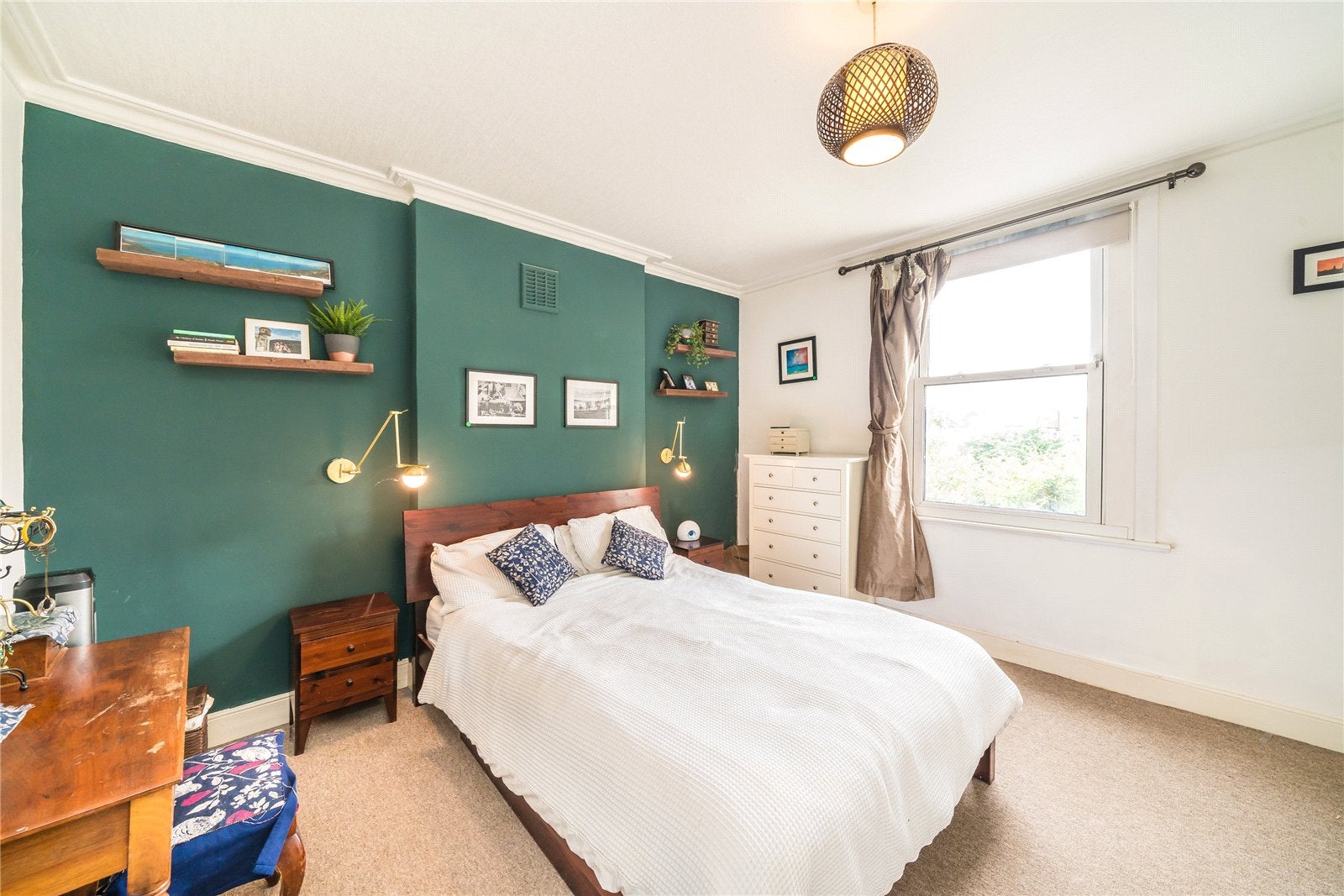 Flat Longley Road in Greater London