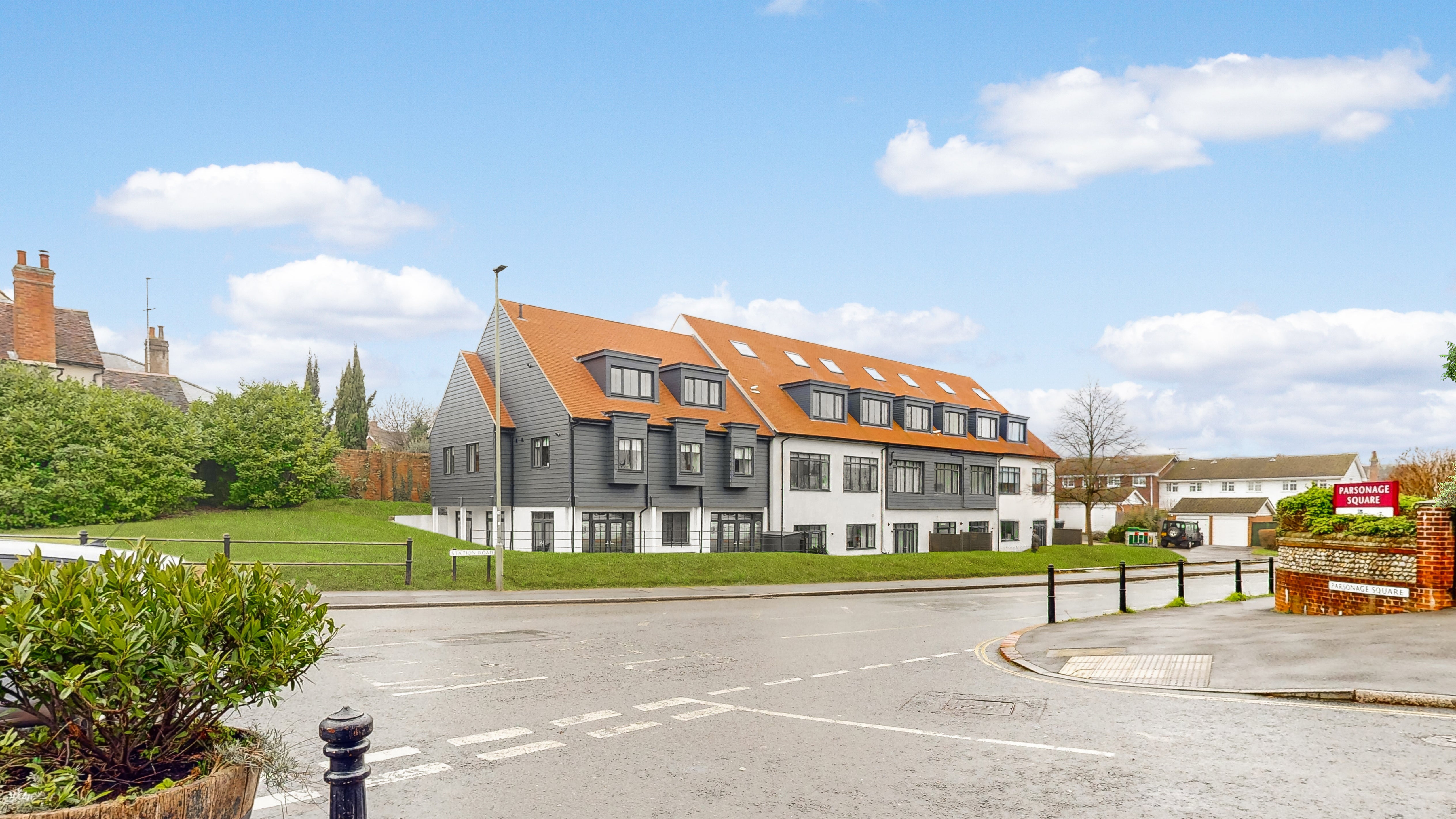 Flat Spring Gardens in Mole Valley