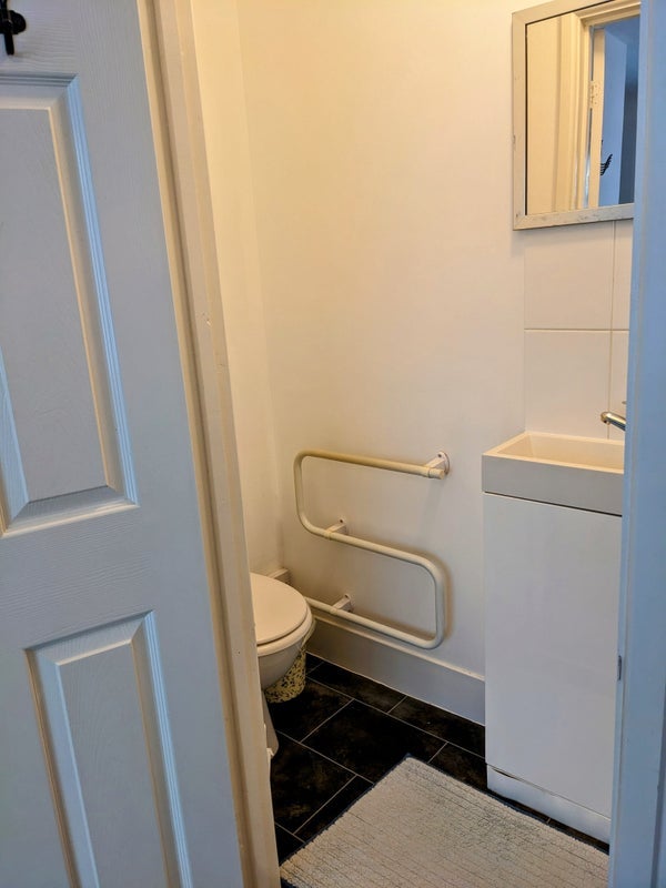 Room Cottesbrooke Close in Slough