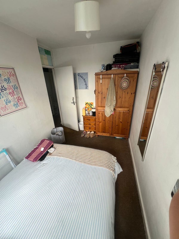 Room Raglan Street in Greater London