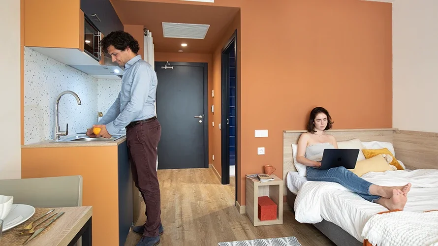 Chambre Rue Longchamp à Robert-Espagne
