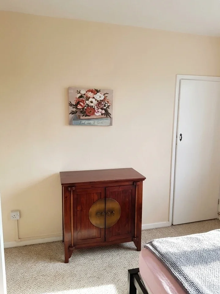 Room Bevan Road in Greater London