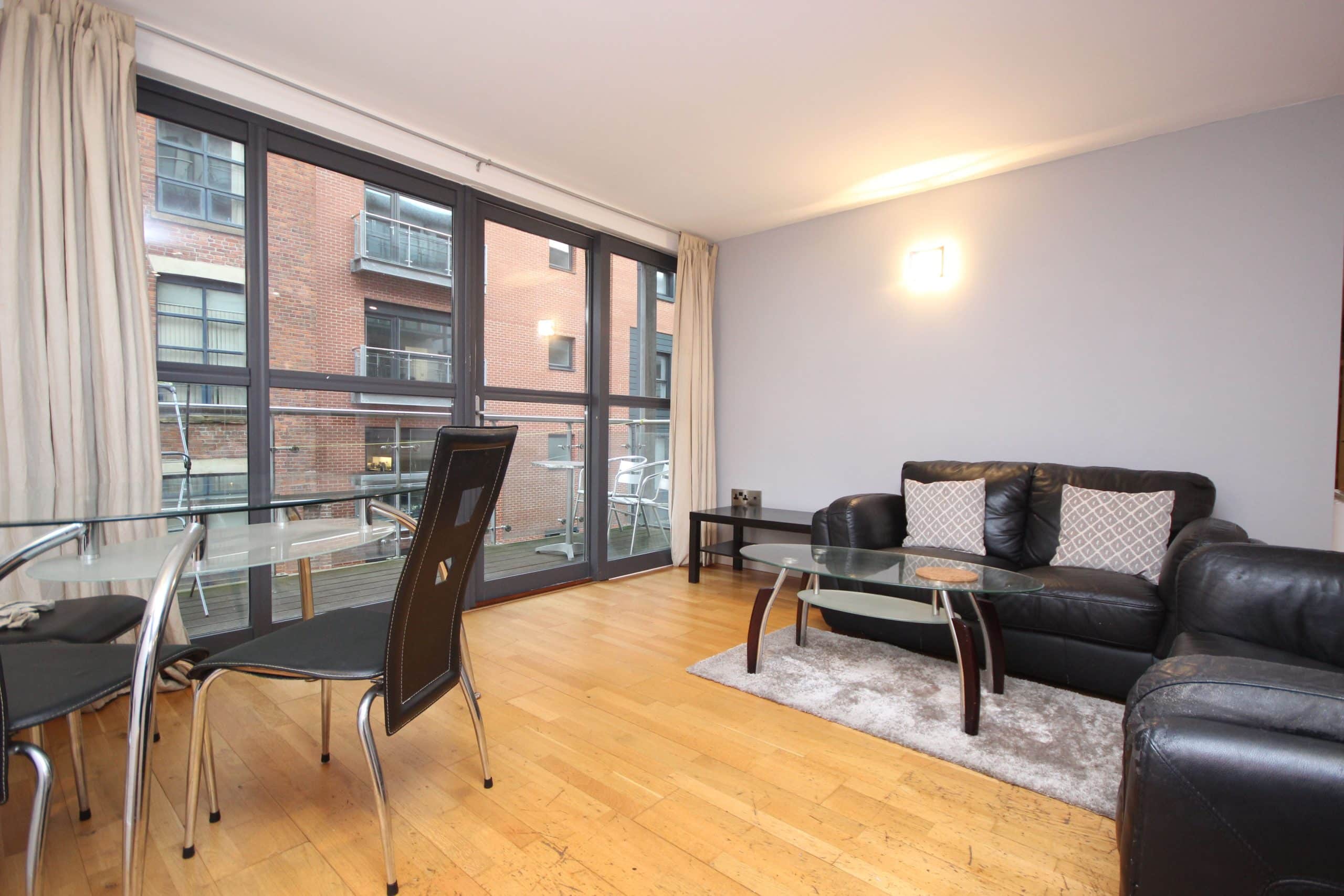 Flat Pollard Street in Manchester