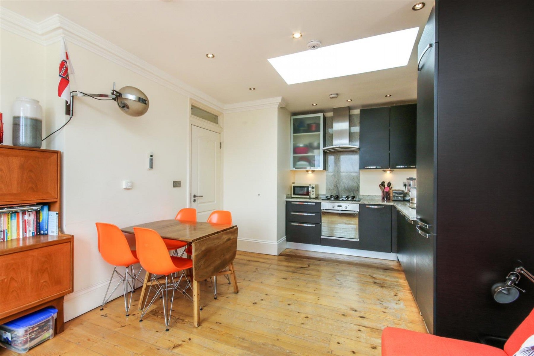Flat Blackstock Road in Greater London