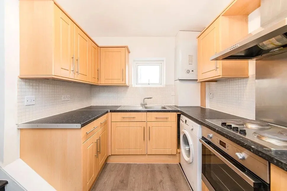 Flat St Albans Road in Watford