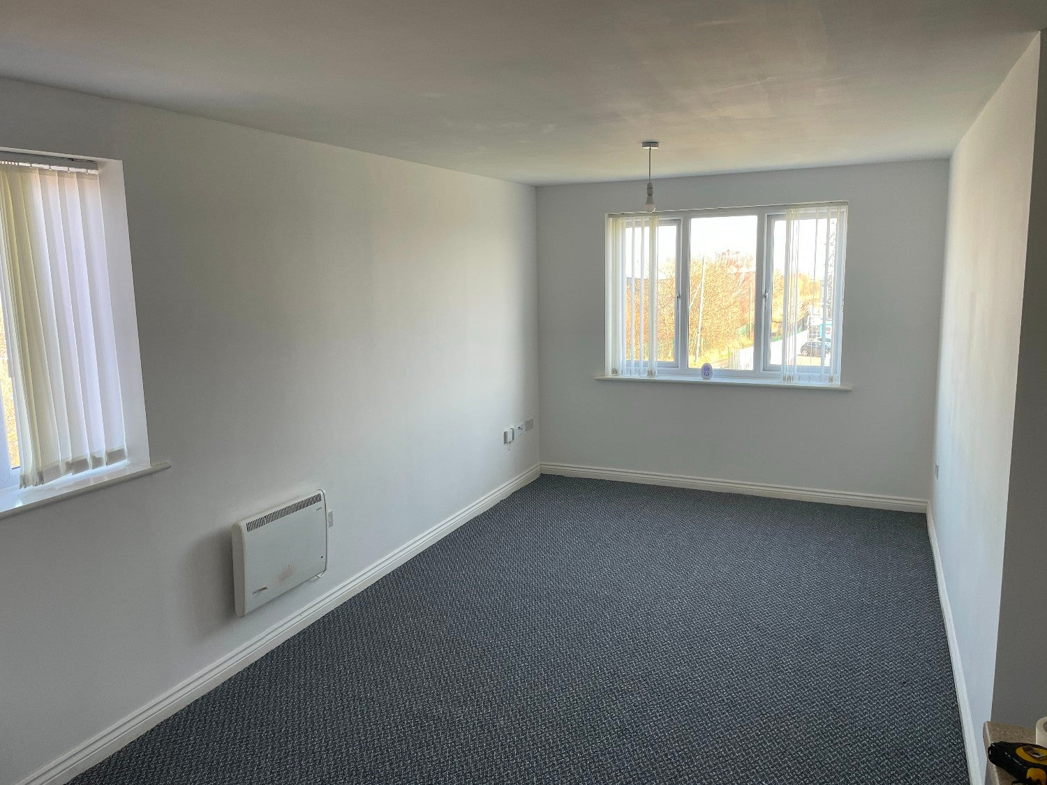Flat Magazine Road in Bromborough