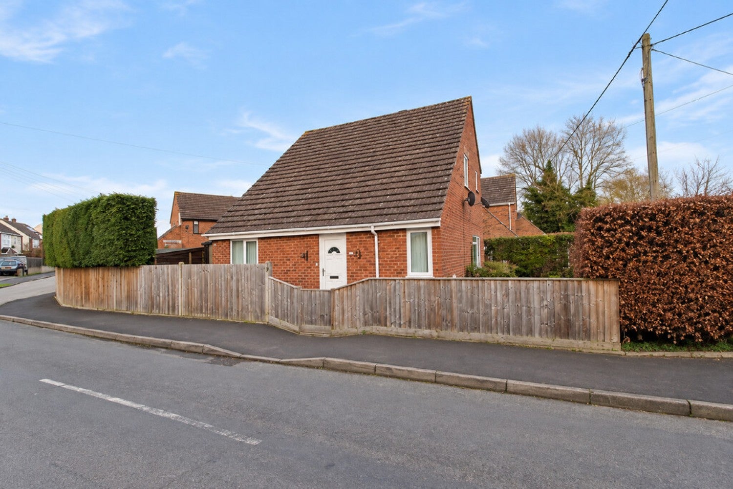 House Cleveland Close in Cherwell District