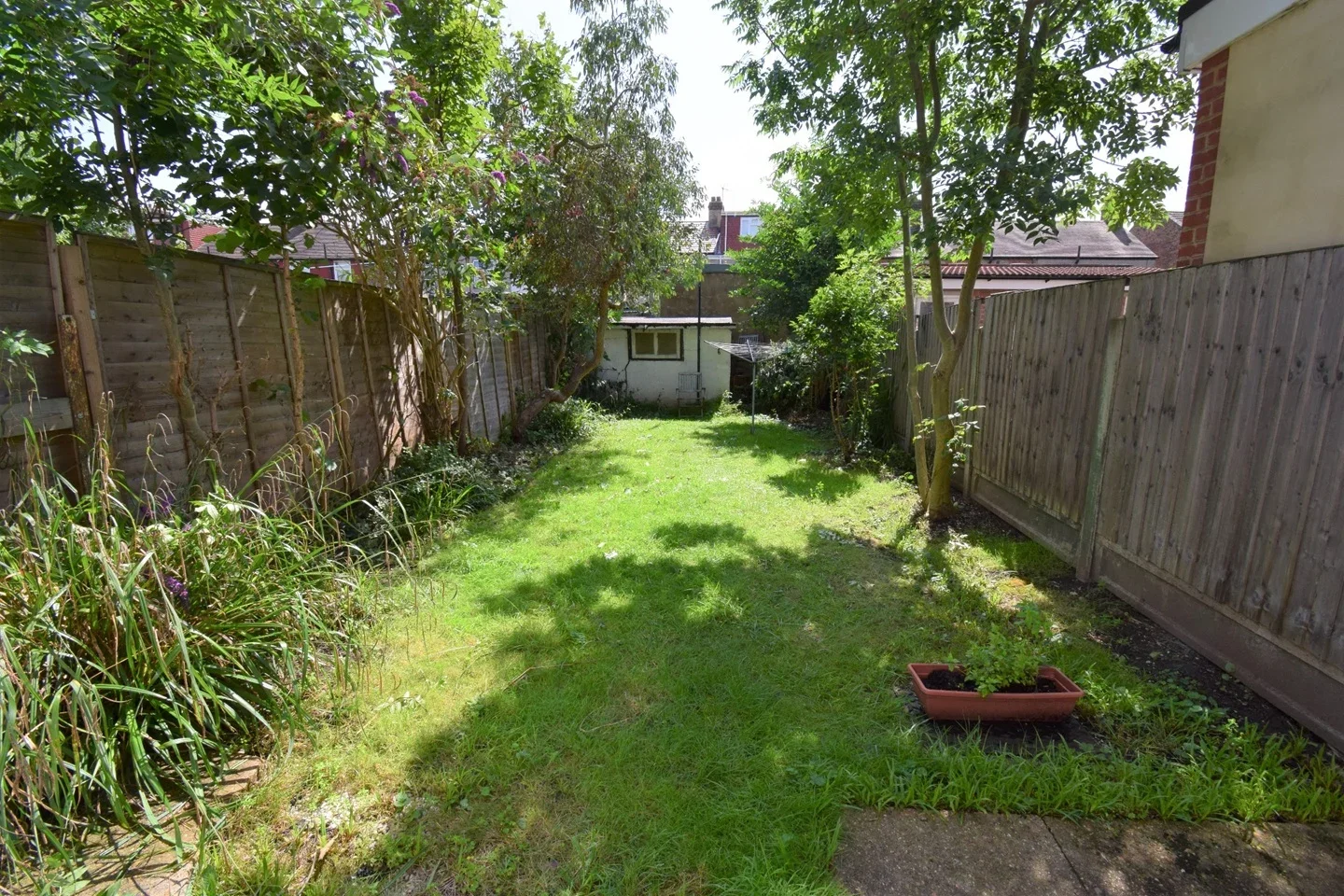 House Mortlake Road in Greater London